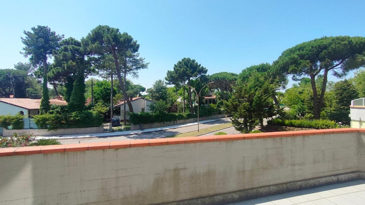 La Dolce Vita - Apartment With Shared Pool And Large Terrace Lido delle Nazioni Dış mekan fotoğraf